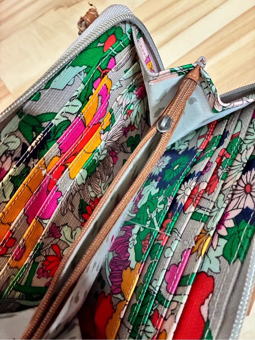Sakroots Floral Crossbody Wallet in Beige, Pink, Orange, Yellow, Green - Picture 10 of 12